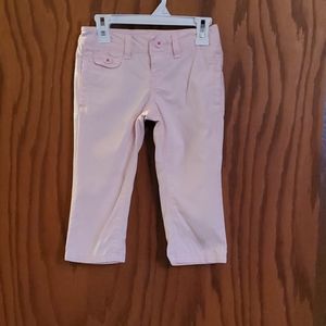 Girls size 6 capris